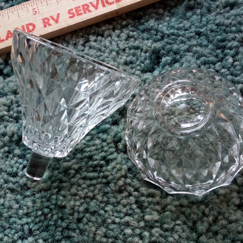 Glass Pear 🍐🍐 🍐 - Picture 4 of 5